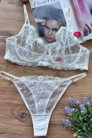 Vera Beyaz Dantelli Büyük Beden İç Çamaşırı Takım