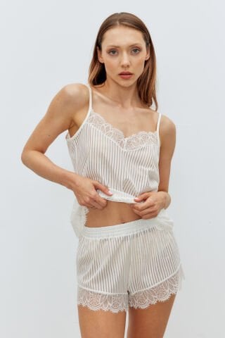 Lowri Beyaz Şortlu Transparan Pijama Takım