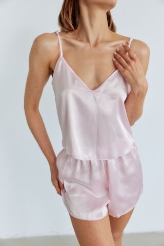 Ivorie Pembe Saten Şortlu Pijama Takım