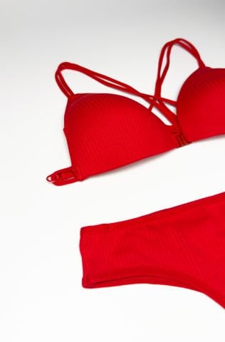 Loa Kırmızı Destekli İç Çamaşır Takımı