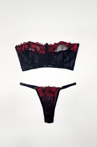 Sabrina Kırmızı Çiçekli Siyah Büstiyer Takım