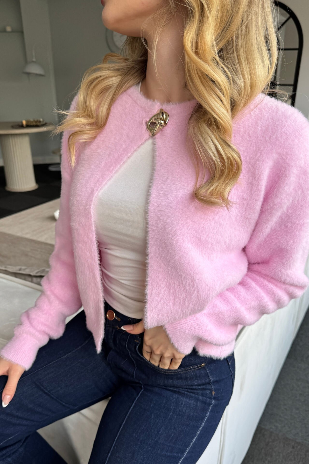 Bisiklet Yaka Uzun Kollu Gold Düğme Detaylı Yumuşak Pembe Tüylü Hırka