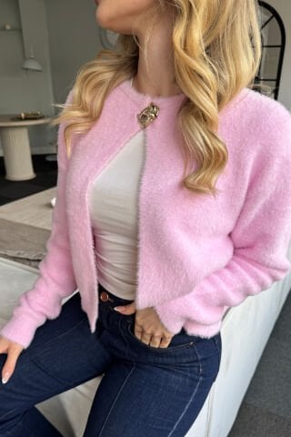 Pembe Tüylü Hırka