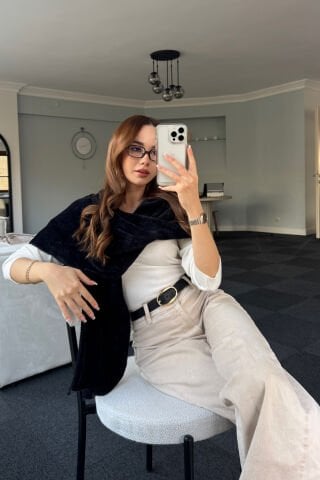 Yumuşak Siyah Tüylü Atkı