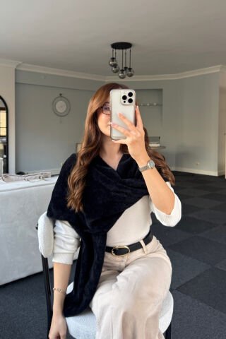 Yumuşak Siyah Tüylü Atkı