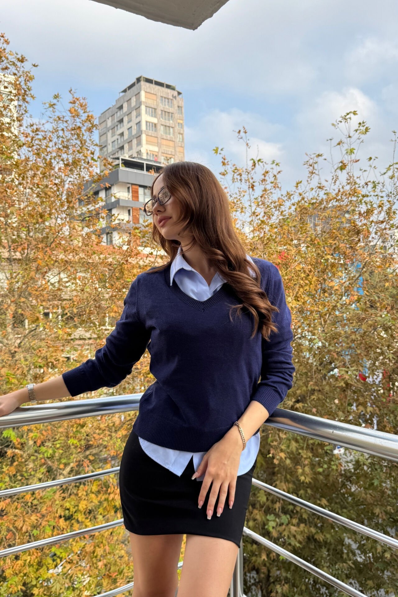 V Yaka Lacivert Basic Kazak